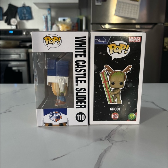 Funko pop Bundle- Groot,White castle - Picture 4 of 4